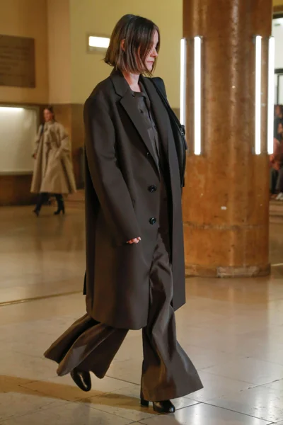 Look 8